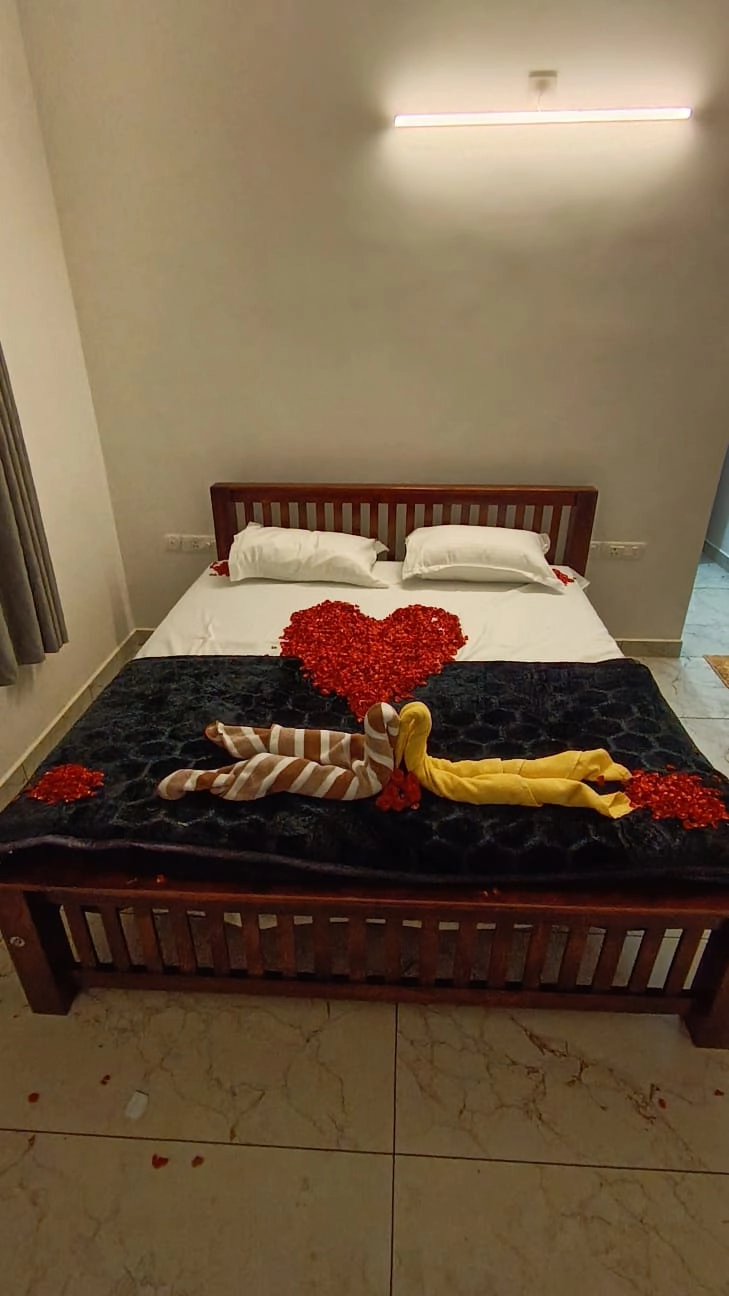 Deluxe Room Bathroom