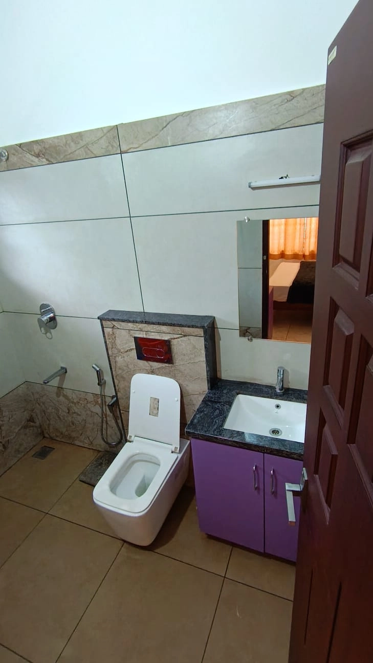 Deluxe Room Bathroom